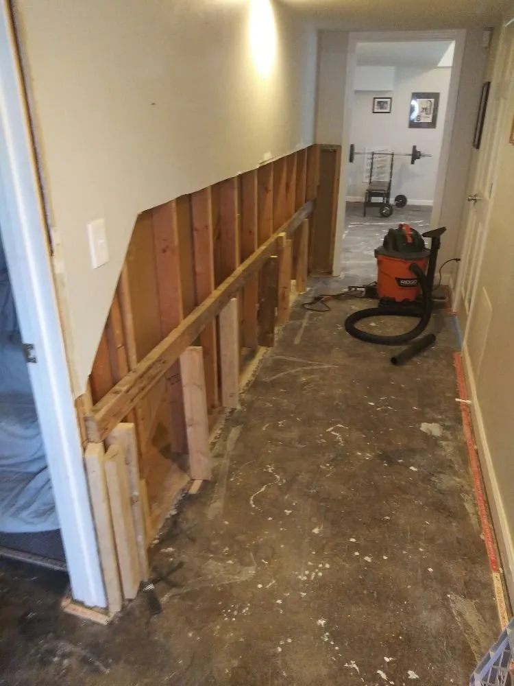 Affordable electrician providing circuit breaker repair in Greenville, SC - Hamilton Home