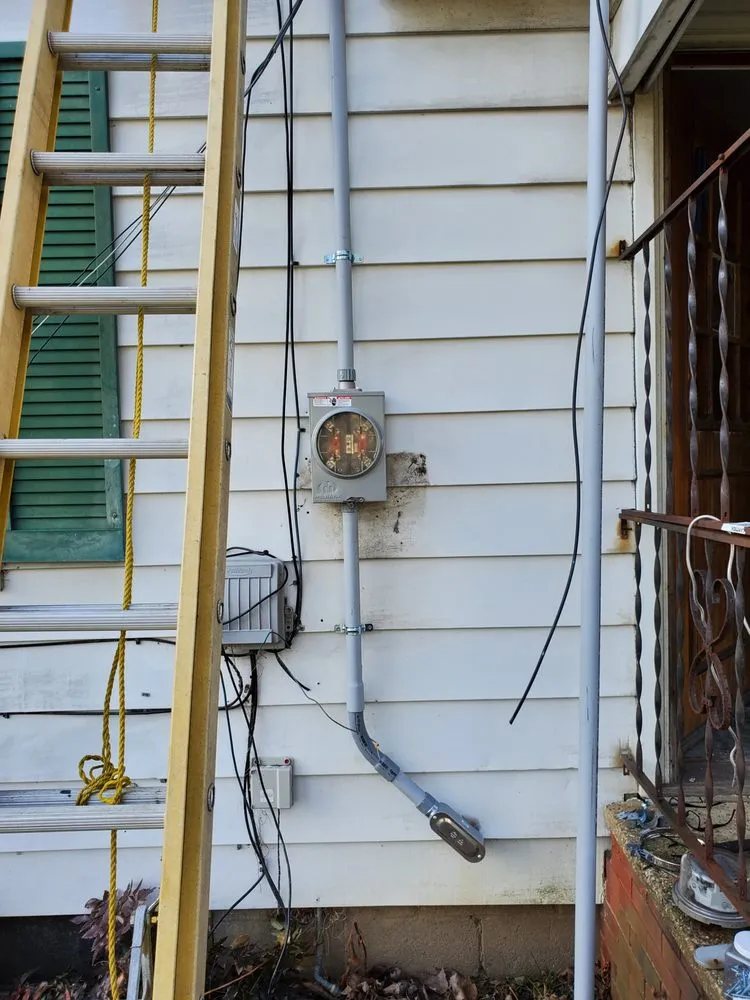 Licensed emergency electrical service in Olmsted Twp., OH by Hamman Electric