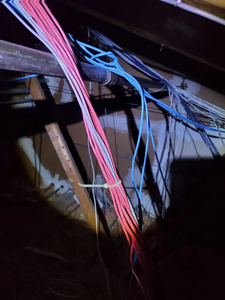 Trusted electrician providing circuit breaker repair in Olmsted Twp., OH - Hamman Electric