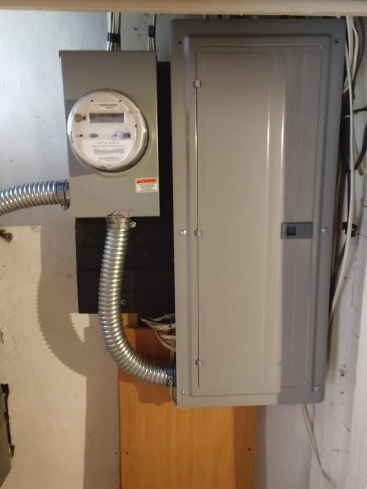 Trusted outlet and switch repair experts serving Blackwood, NJ - Hammer home improvement and electrical contracting