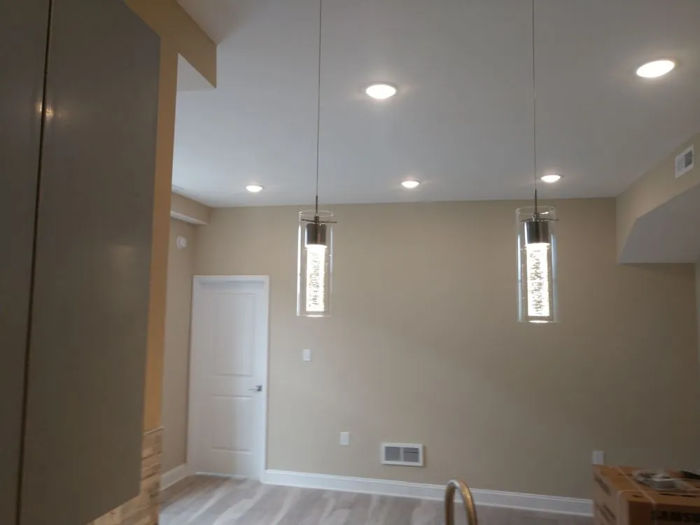 Certified electrician providing outlet and switch repair in Blackwood, NJ - Hammer home improvement and electrical contracting
