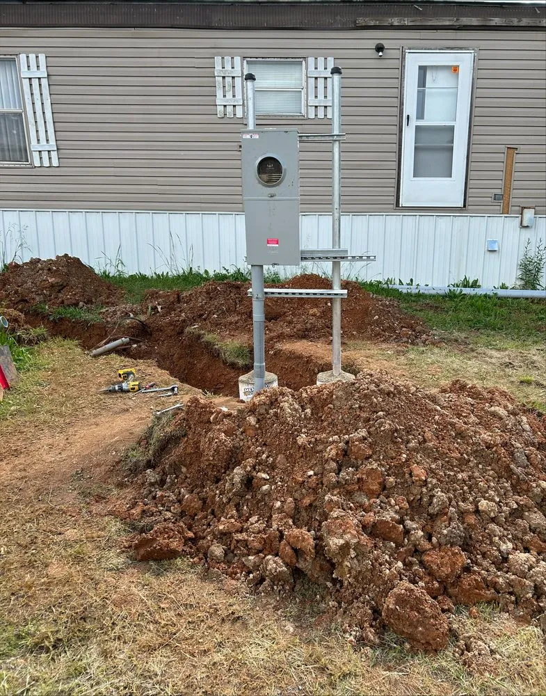 Professional circuit breaker repair experts serving Davisville, MO - Hampton Electric