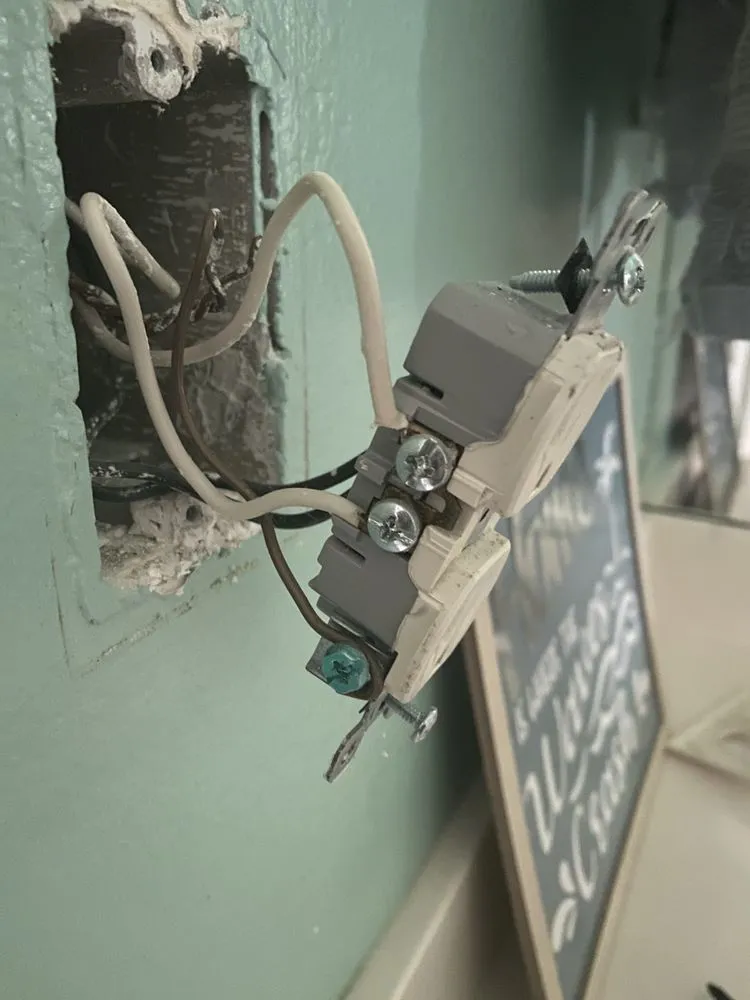 Slide of Hams Handy Pros