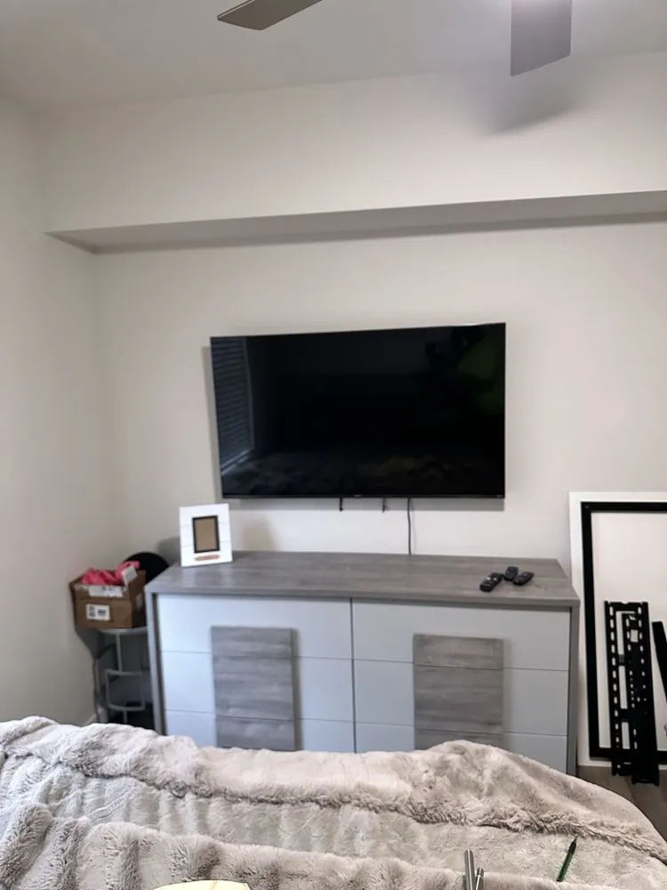 Trusted lighting installation in , by Hands With A Master Plan