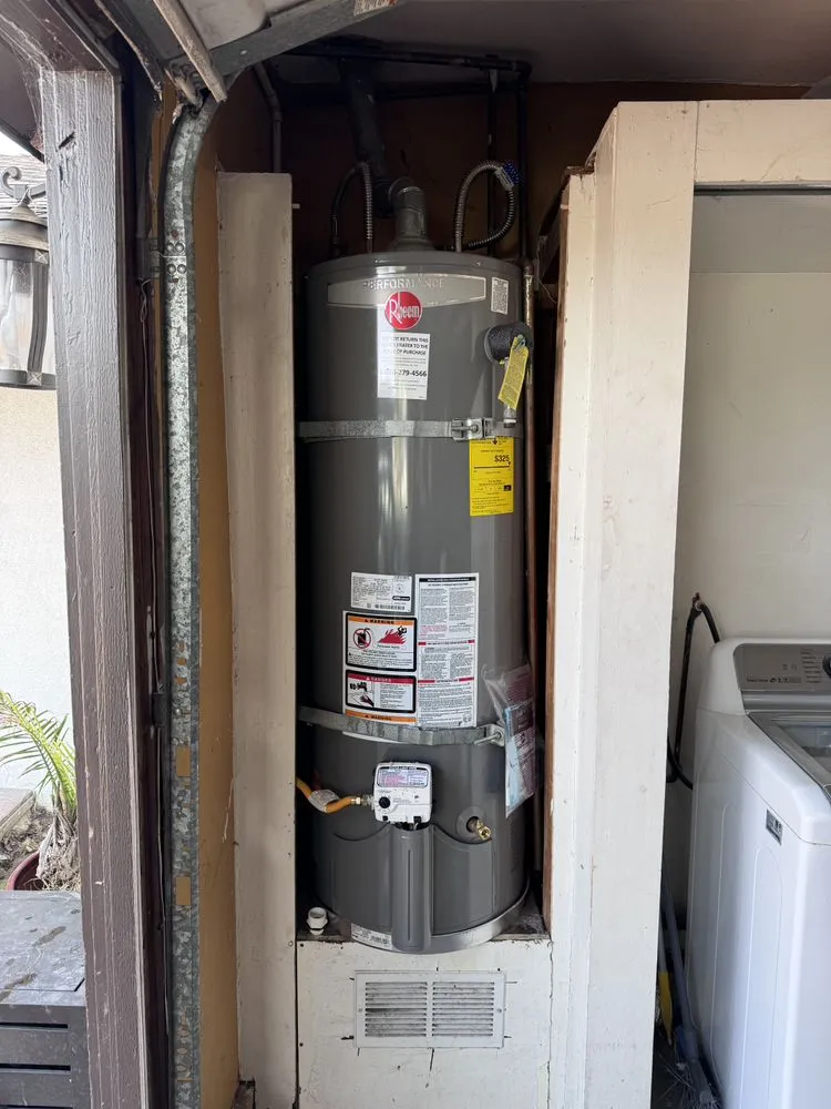 Certified electrician providing circuit breaker repair in San Fernando Valley, CA - Handy Adi