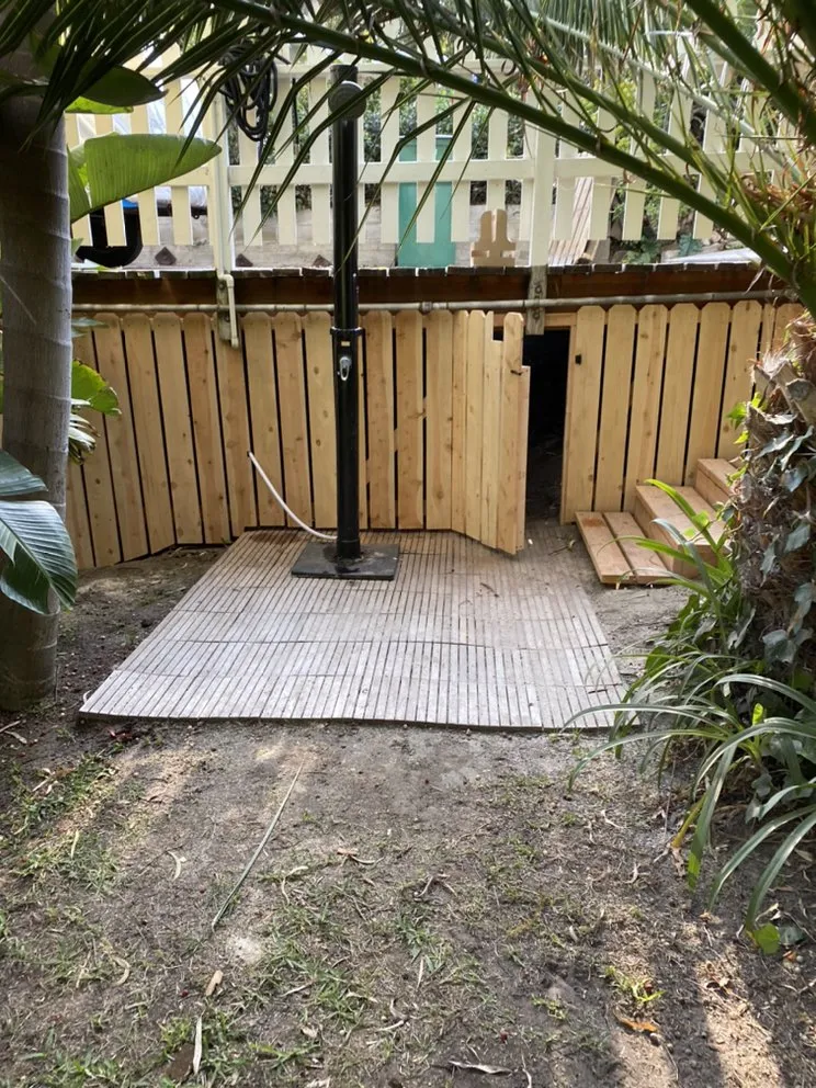 Slide of Handy Andy OC