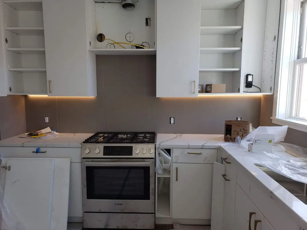 Slide of Handy Bay Solutions