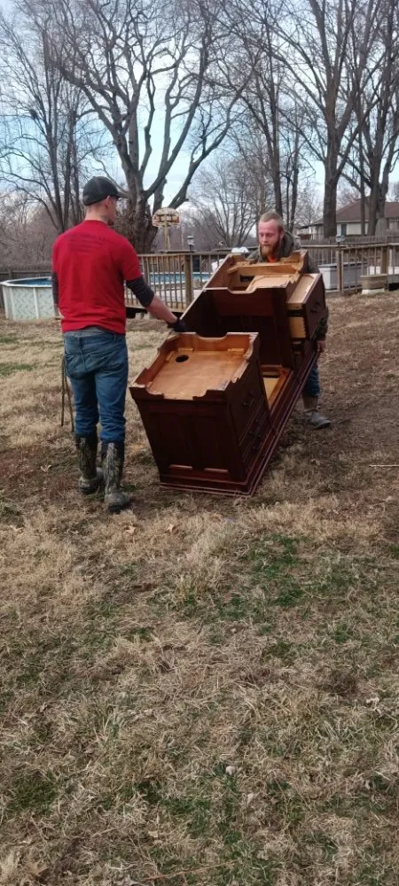 Slide of Handy Heltons