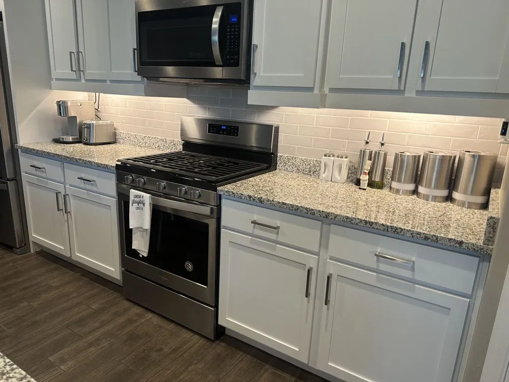 Slide of Handy Maddox