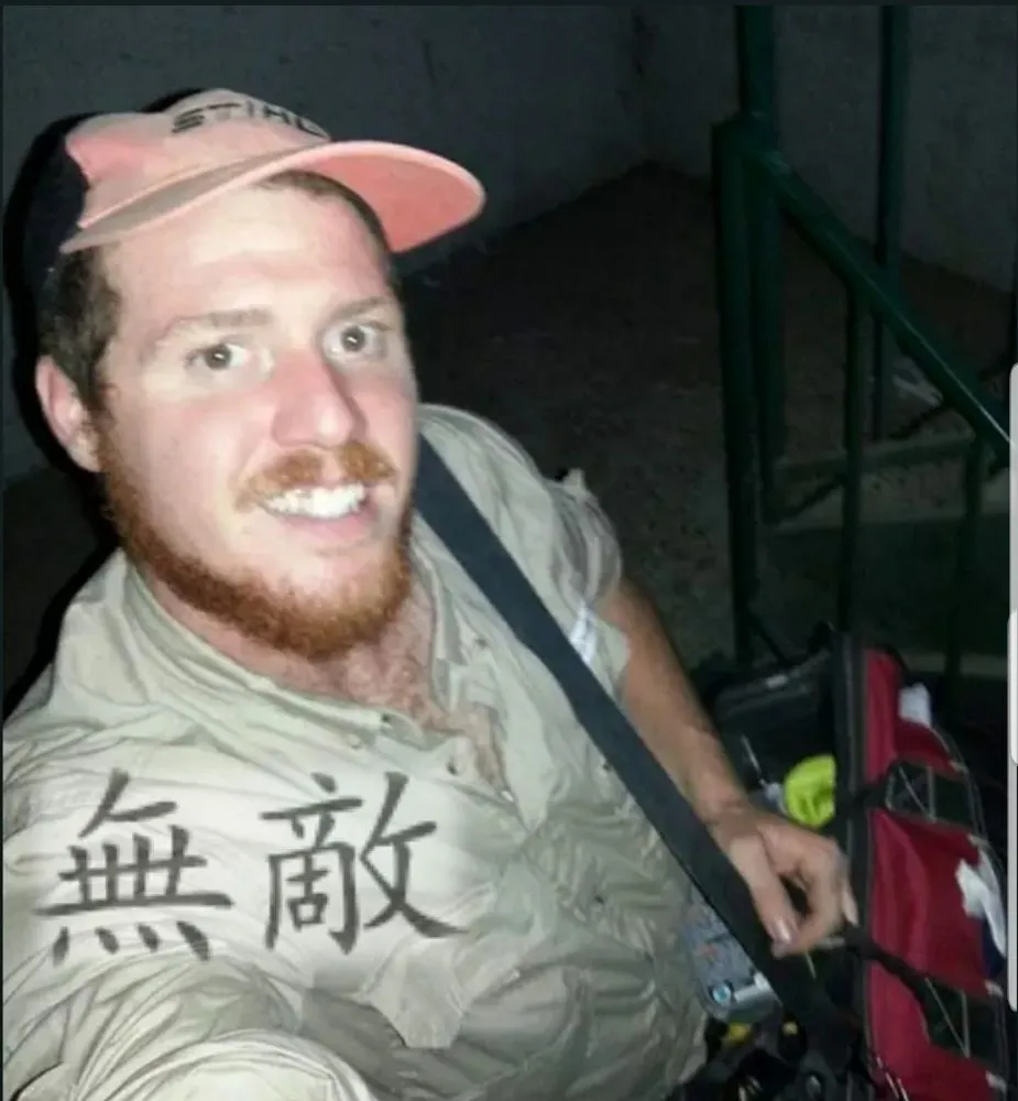 Slide of Handy Maght Services