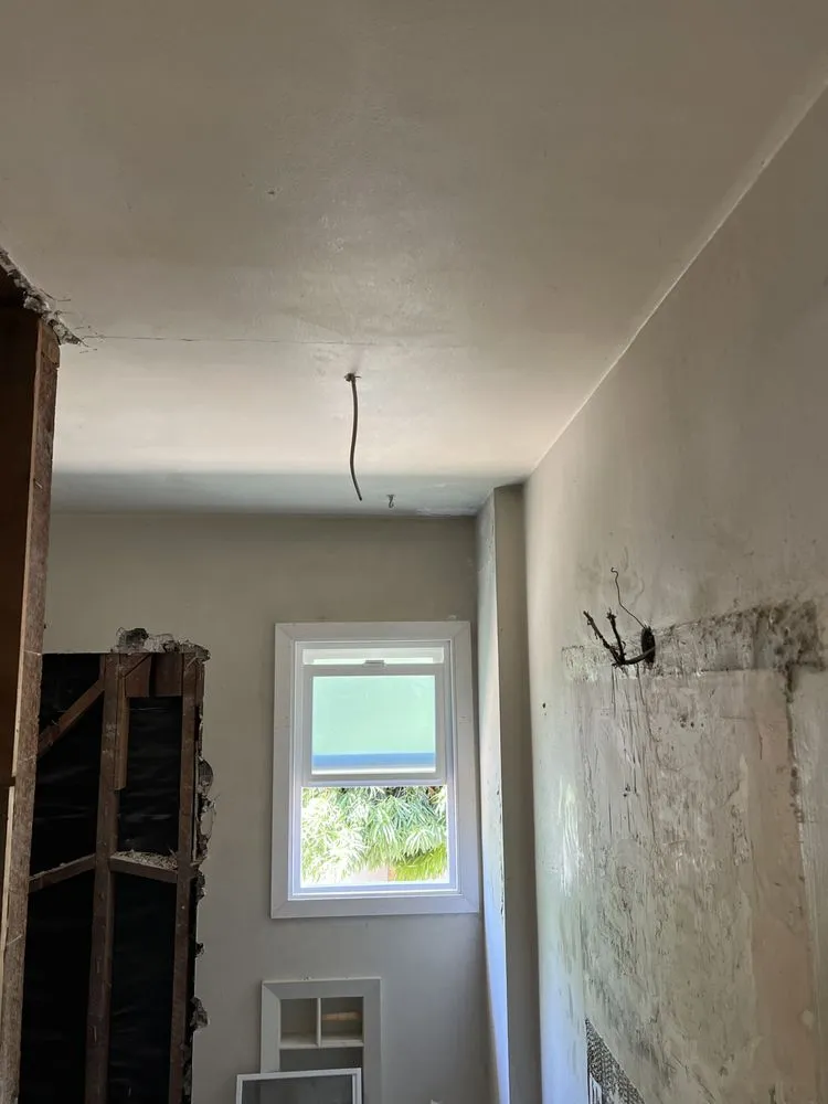 Slide of Handy Muchacho