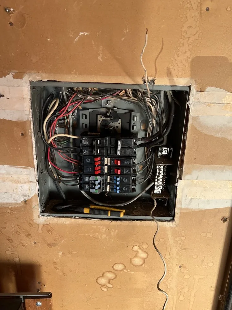 Slide of Handy Muchacho