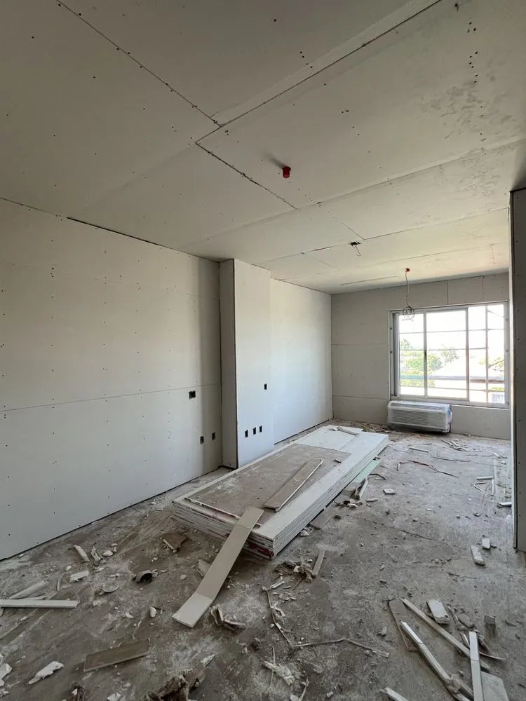 Slide of Handy Muchacho