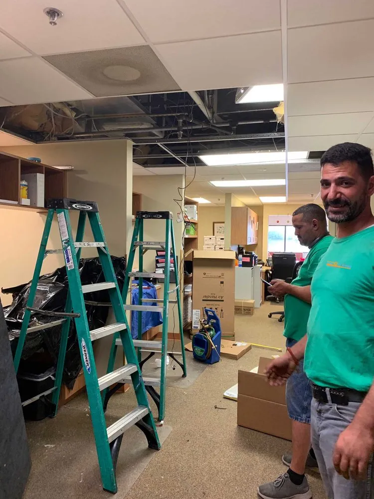 Slide of Handy Orlando