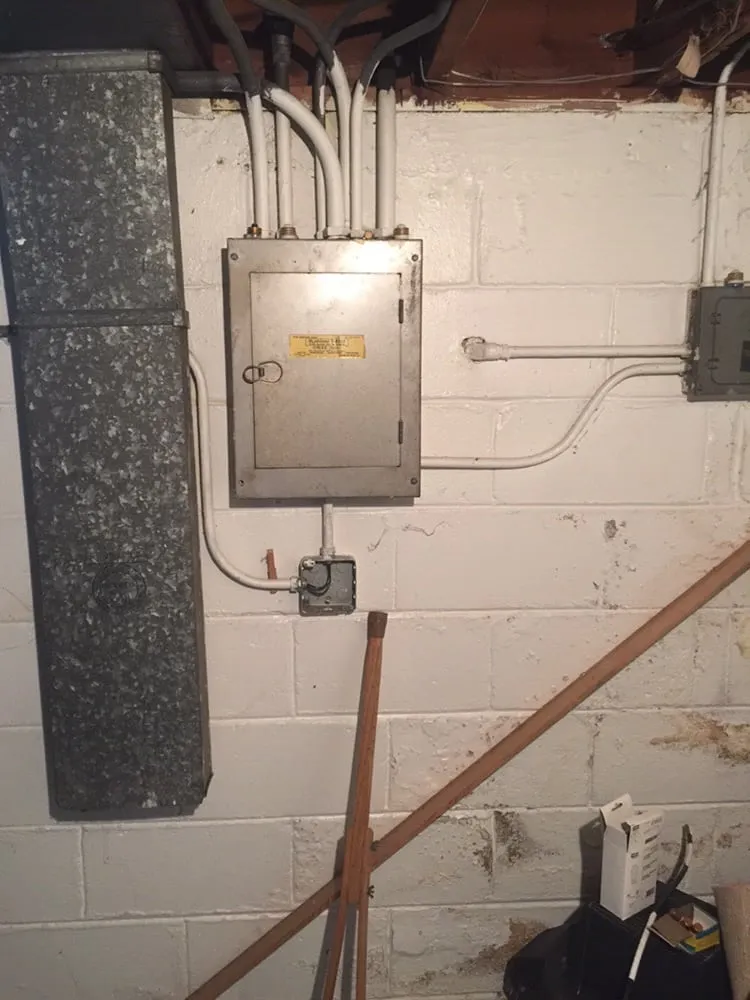 Reliable electrician providing panel upgrade in , 