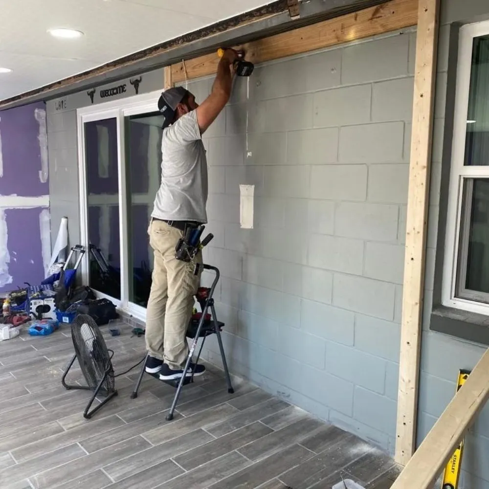 Slide of Handy Power Services