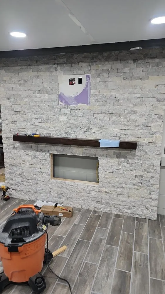 Slide of Handy Power Services