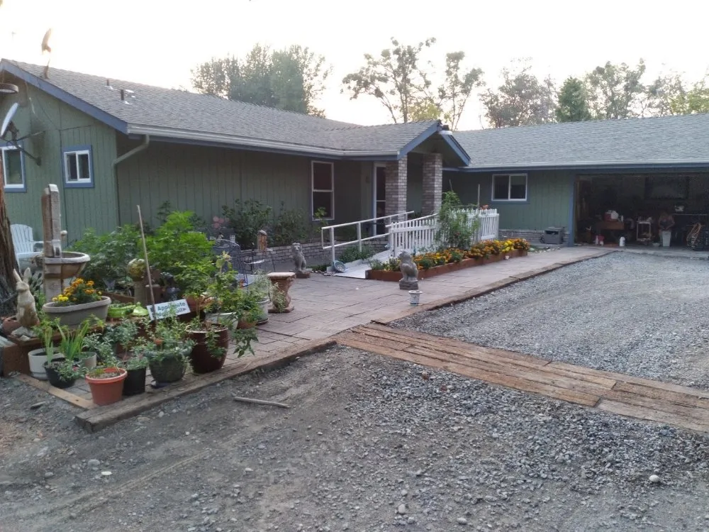 Professional electrician providing emergency electrical service in , 