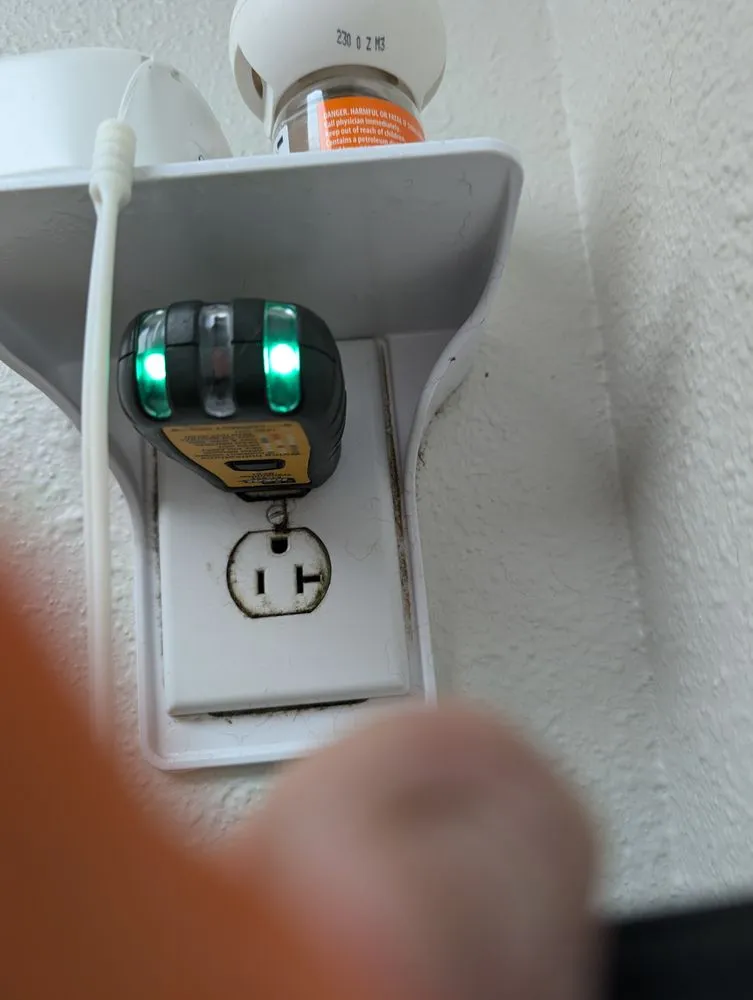 Slide of Handy Scott Handyman