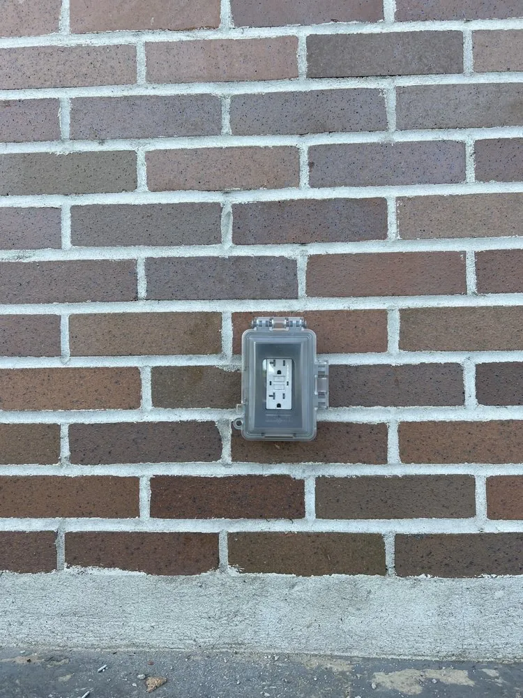 Slide of Handy Woman K&K