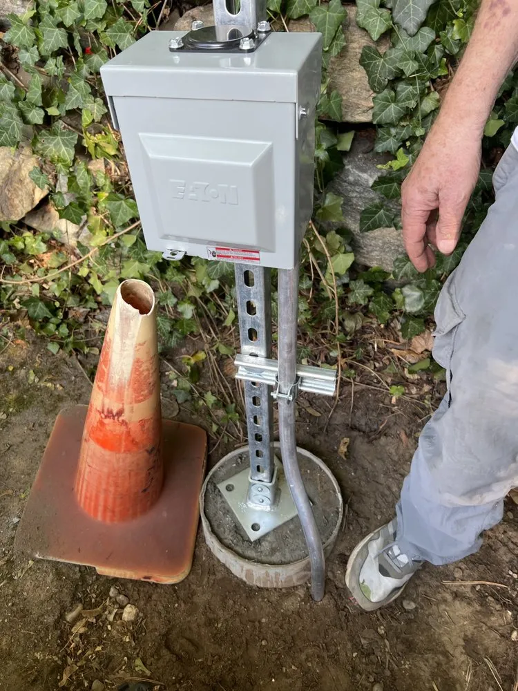 Slide of Handy Woman K&K