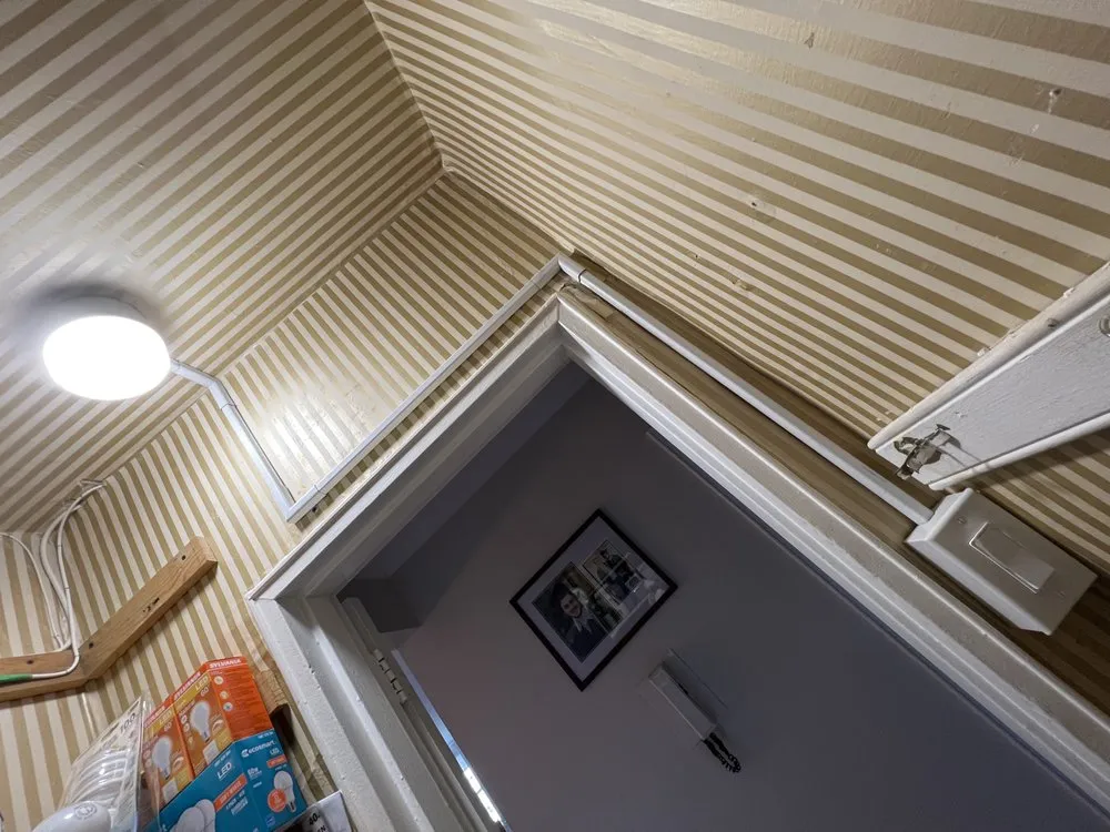 Slide of Handy Woman K&K