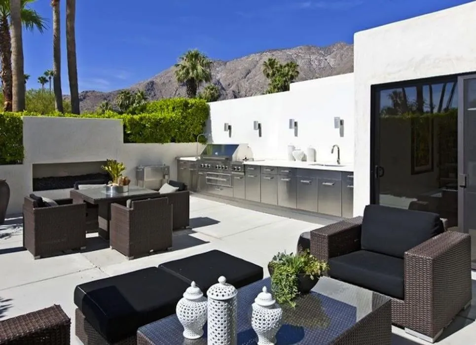 Expert circuit breaker repair in ,  by HandyCrew Services