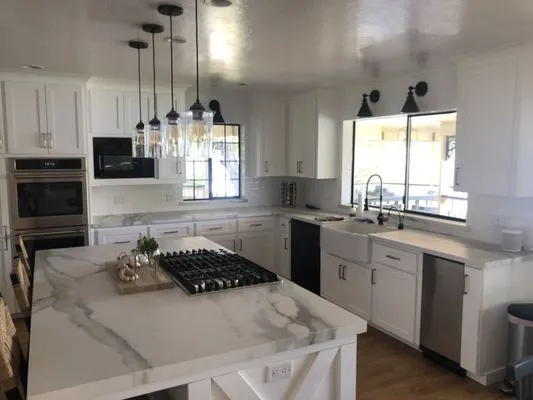 HandyDan Painting & Repair Logo