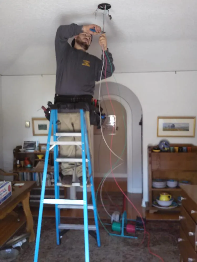 Slide of HandyLectric