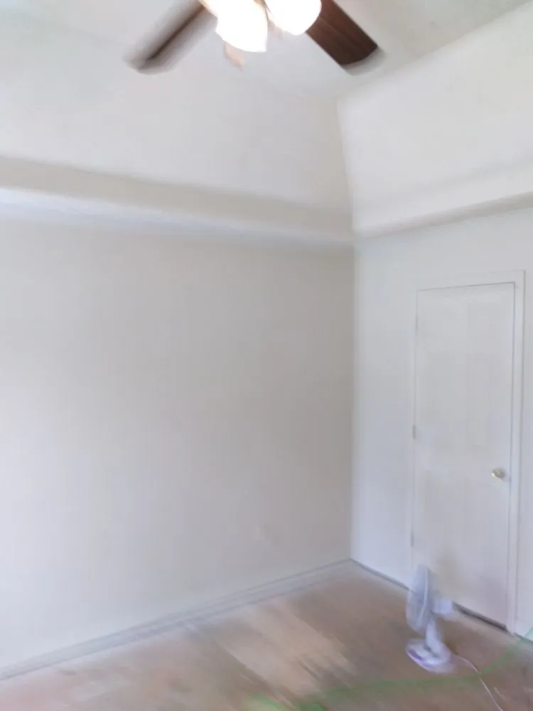 Slide of Handyman AT UR Service