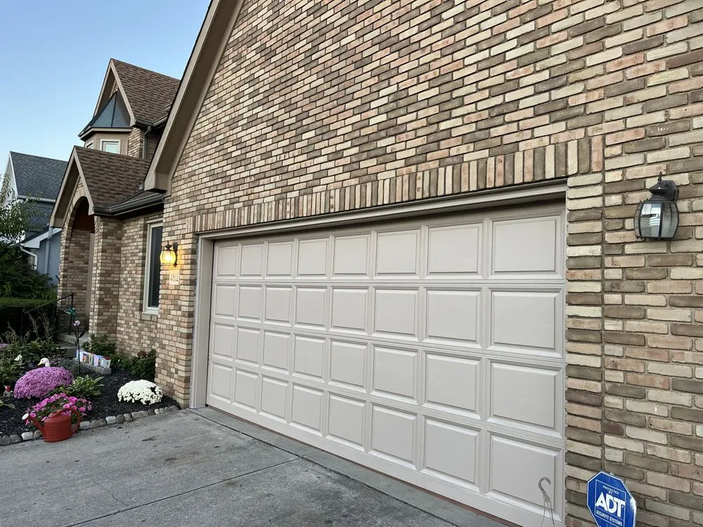 Slide of Handyman Deks