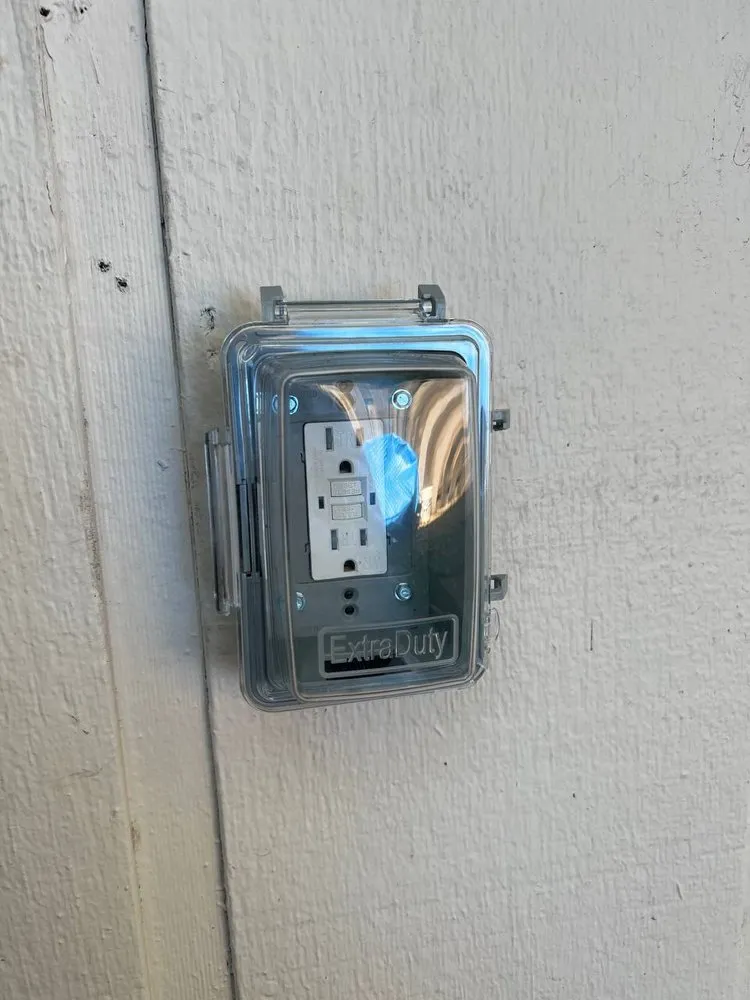 Slide of Handyman Elite Service