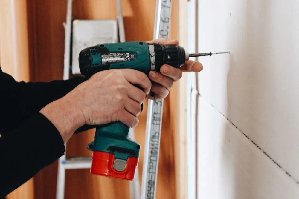 Slide of Handyman Extraordinary