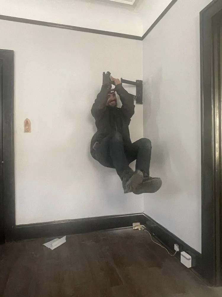 Slide of Handyman Gabriel Barrandeguy