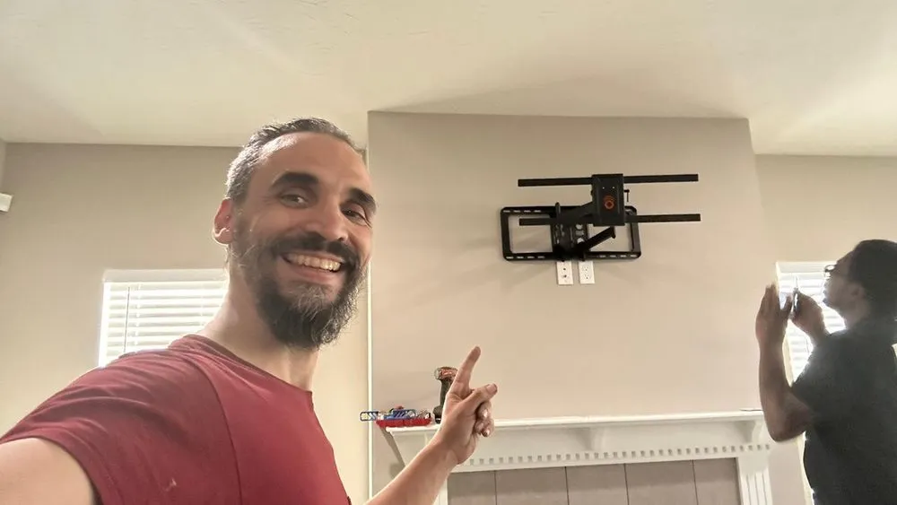 Slide of Handyman Gabriel Barrandeguy