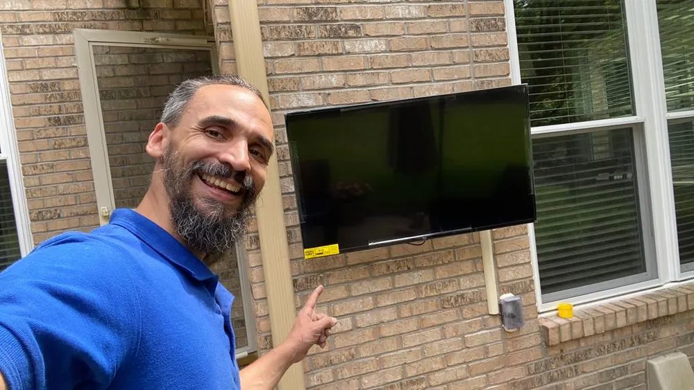 Slide of Handyman Gabriel Barrandeguy