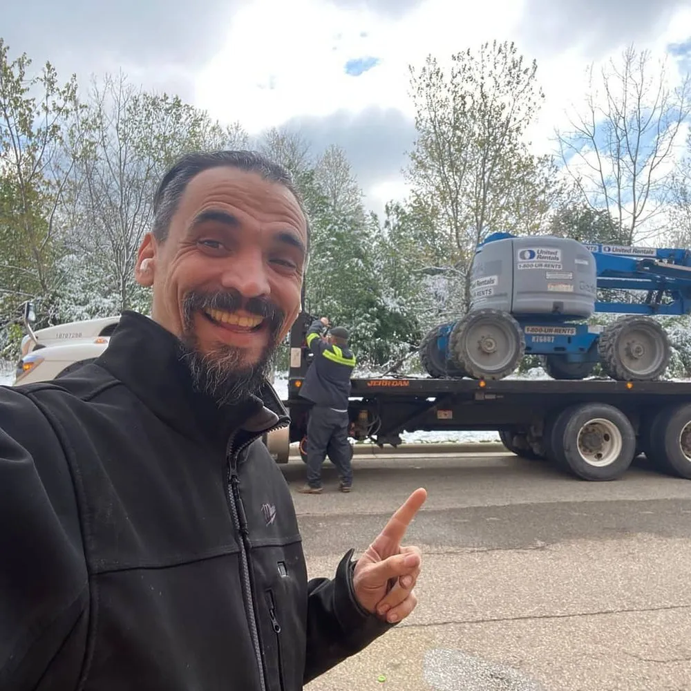 Slide of Handyman Gabriel Barrandeguy