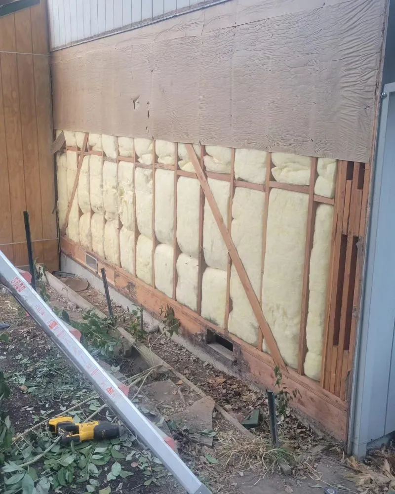 Slide of Handyman Hernandez