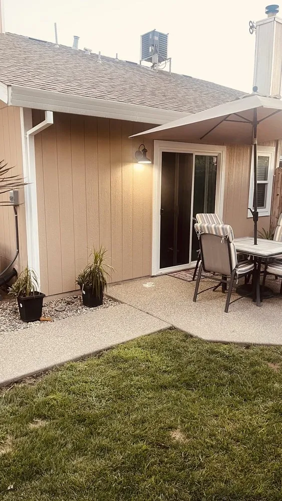 Slide of Handyman Hernandez