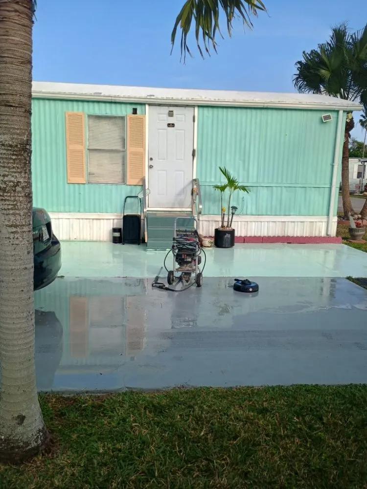 Slide of Handyman Man Rios Pro