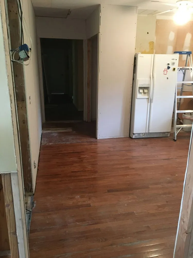 Slide of Handyman of Maple Valley