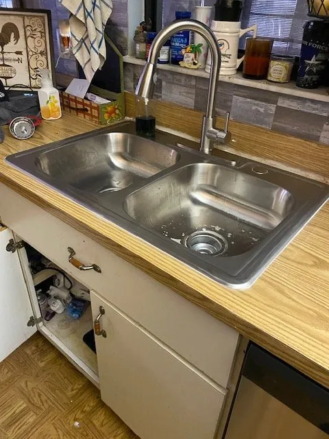 Licensed circuit breaker repair in Port St. Lucie, FL by Handyman Plus & Plumbing