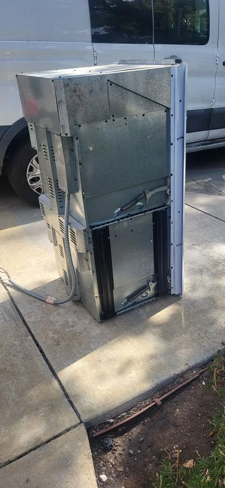 Slide of Handyman R32