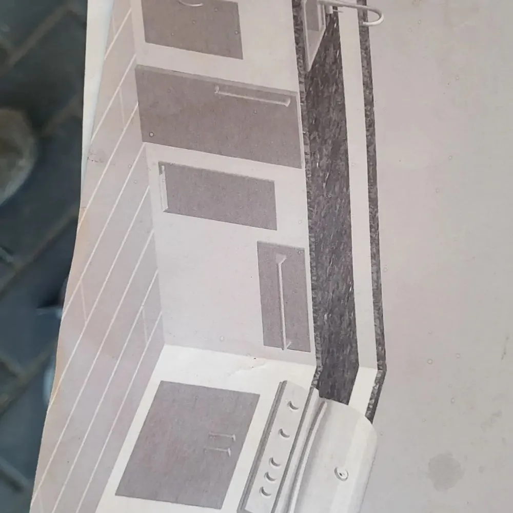 Slide of Handyman R32