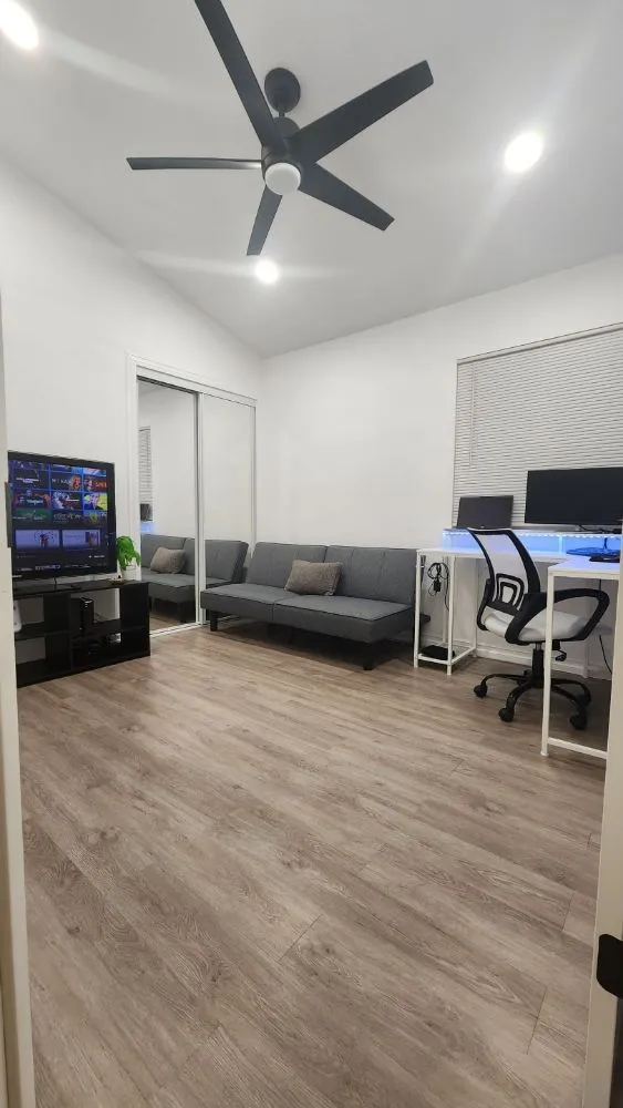 Slide of Handyman Randy