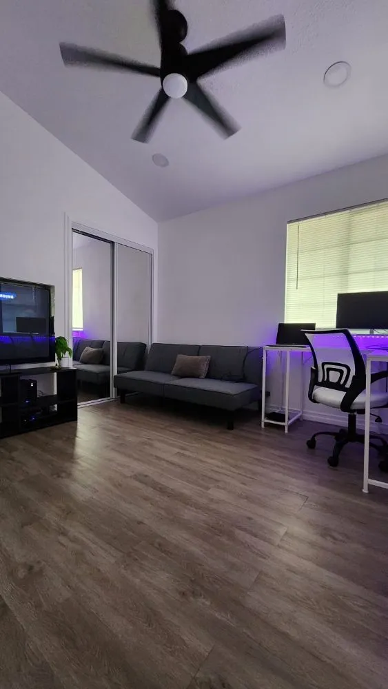 Slide of Handyman Randy