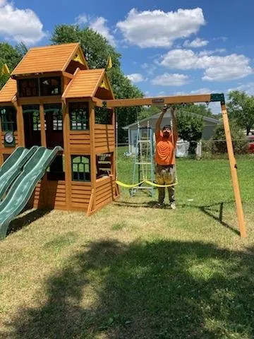 Slide of Handyman Repairs