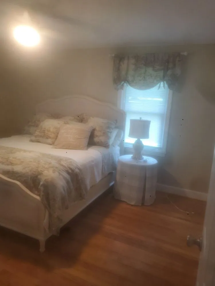 Licensed electrical service for homes in wiring installation, by