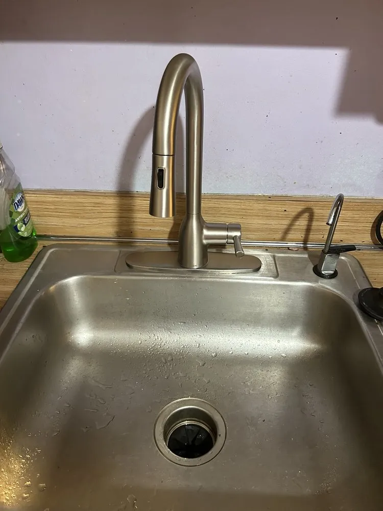 Expert lighting installation in ,  by Handyman Service R&S