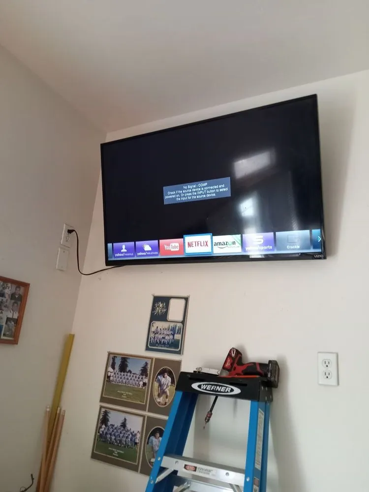 Slide of Handyman Services by Vic V.